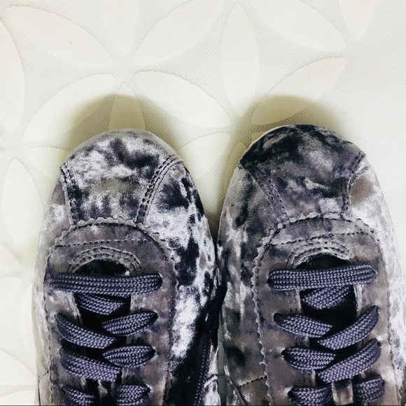 (7) Nike NWT - Picture 5 of 6